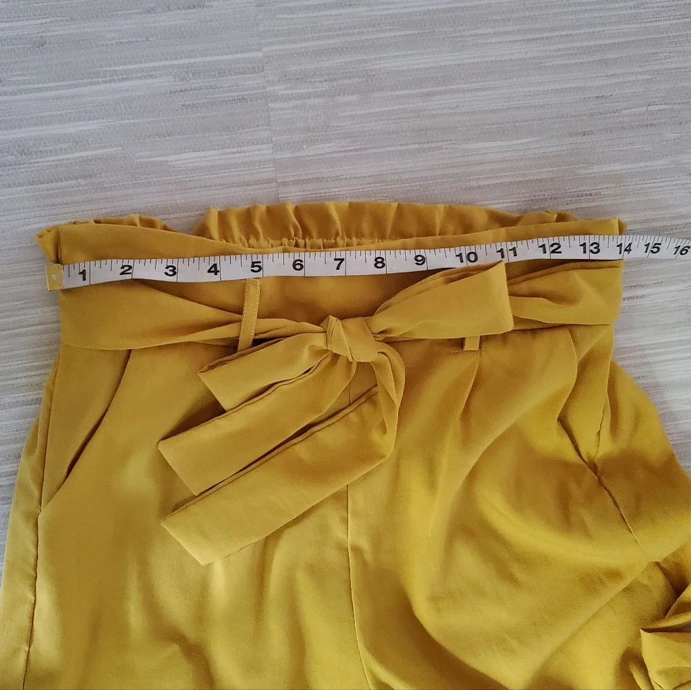 Yellow High Rise Wide Leg Paperbag Cropped Pants With Tie Belt Size Medium - Picture 9 of 10